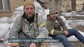 Le barricate per fermare i carri armati