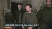 L'esercito di Zelensky si arma con le molotov