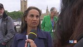 L'addio alla Regina, affetto e solennità