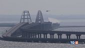 Crimea, un camion-bomba sul ponte simbolo