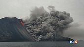 E' allerta a Stromboli ma il vulcano incanta