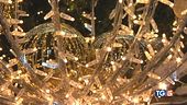 Risparmi a tavola e luminarie a metà