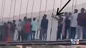 India: crolla ponte, bilancio si aggrava