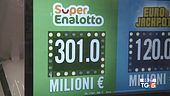 Superenalotto record, la speranza del "sei"