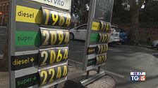 Prezzo dei carburanti Scattato il taglio