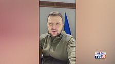 Da UE aiuti e sanzioni, Zelensky ringrazia