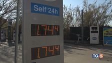 Cala il prezzo del gas, ma risale la benzina