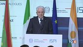 Mattarella: "Con guerra più povertà. Guardiamo al progresso"
