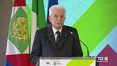 Mattarella: onorare Pnrr Meloni difende manovra