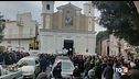 Nuova evacuazione L'addio a un angelo