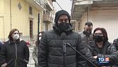 Famiglie sfollate senza aiuto