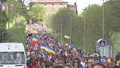 In migliaia contro la follia della guerra