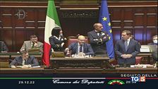Passa il decreto rave tra proteste e insulti