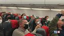 Mascherine in aereo restano obbligatorie