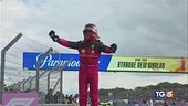 F1: trionfo Sainz polemico Leclerc