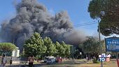 Gli incendi a Roma, la pista dei rifiuti