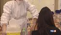 Impennata di contagi "60enni, vaccinatevi"