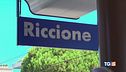 Attraversano i binari, travolte dal treno