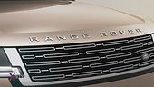 Accelerare verso il futuro con "Land Rover"