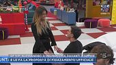 GF VIP, Alessandro si inginocchia davanti a Sophie