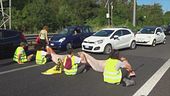 Ambientalisti bloccano il traffico a Roma