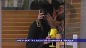 Gf Vip - Scatta il bacio tra Gianmaria e Federico