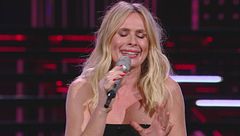 Serena Autieri in "Rolling in the deep"