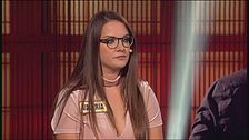 Valeria affronta il gioco finale di Avanti un altro