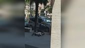 Il video del brutale pestaggio a Civitanova Marche