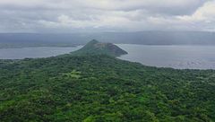 Statuette hawaiane/Isola di Bohol/muro di teschi/Silkhenge