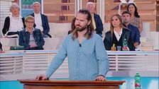Lunedì 26 settembre, Canale 5