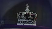 Elisabetta, la corona e gli altri gioielli