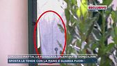 Omicidio Mattia, la fidanzata ai domiciliari sposta le tende con la mano e guarda fuori