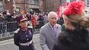 Re Carlo III accolto con lancio di uova a York