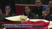 L'ultimo saluto a Papa Benedetto XVI