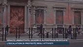 Senato imbrattato, quadri e autostrade bloccate
