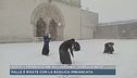 Assisi, i francescani accolgono "sorella neve"