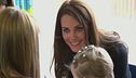 Kate, all'incoronazione borse, occhiaie e sorriso tirato