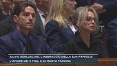 Silvio Berlusconi, l'abbraccio della sua famiglia