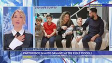 Partorisce in auto davanti ai tre figli piccoli
