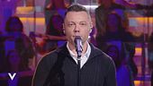 Tiziano Ferro canta "Il mondo è nostro"