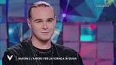 Aaron e l'amore per la fidanzata Silvia