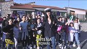 Camion di fronte alla scuola, un problema di sicurezza