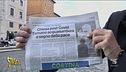 Acqua santa e stretta di mano, un grande ritorno in Chiesa