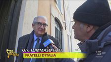 Lucci cerca volontari per difendere il Parlamento