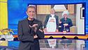 Cibo sostenibile, Enzo Iacchetti e la farina di cicale