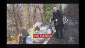 Il detective Max indaga: chi ha lasciato i rifiuti nel bosco?