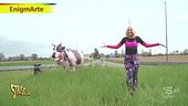 Chiara Squagliunziker e la mucca rosa di Podenzano