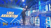 Luca Argentero, la gag è servita