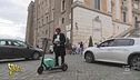 Rivera come il sindaco Gualtieri: relax sul posto di lavoro